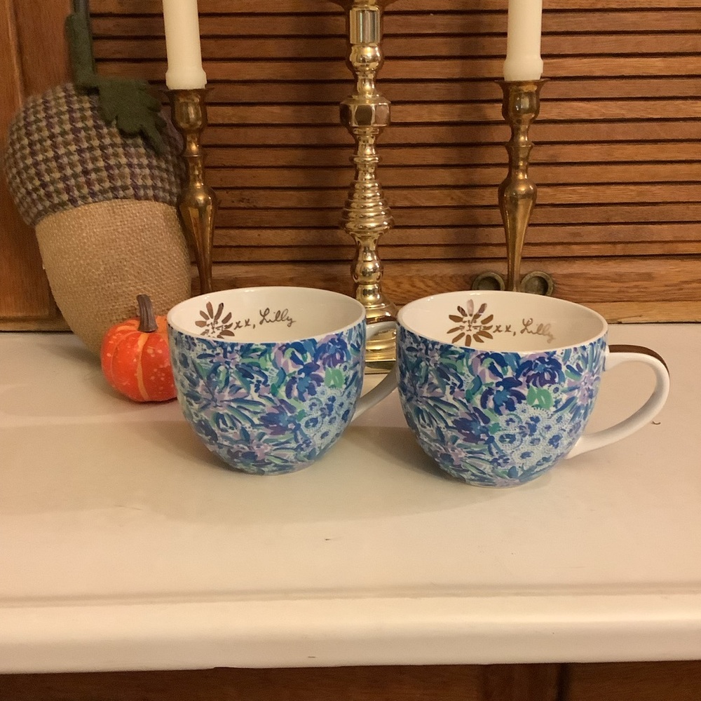 Lily Pulitzer ceramic mug set. 12 oz.